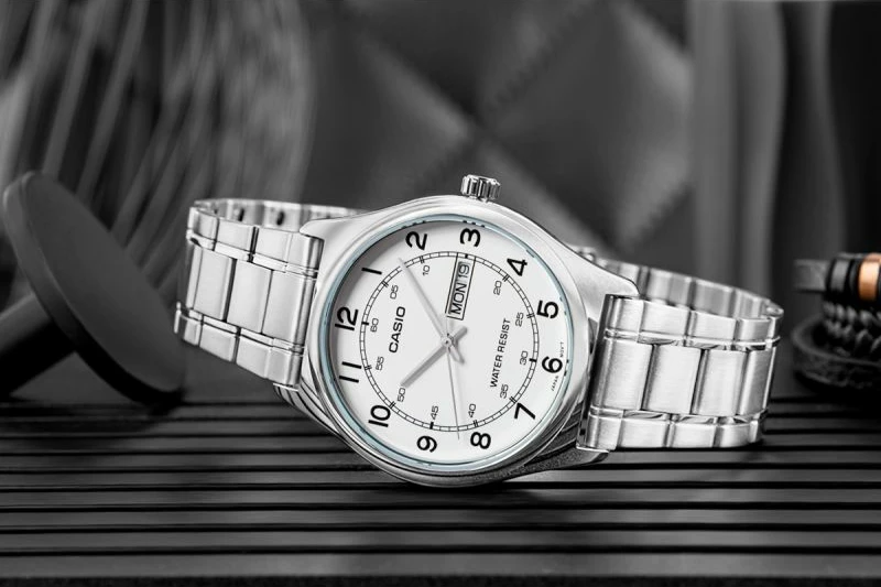 Orë dore për meshkuj CASIO, argjend