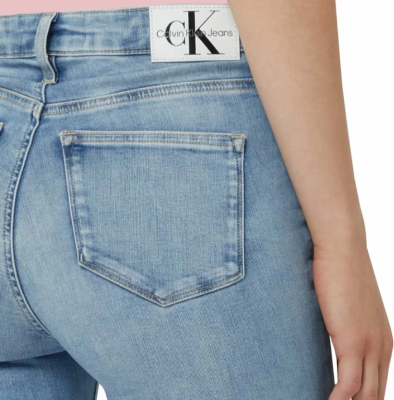 Pantallona për femra Calvin Klein Jeans, të ngushta