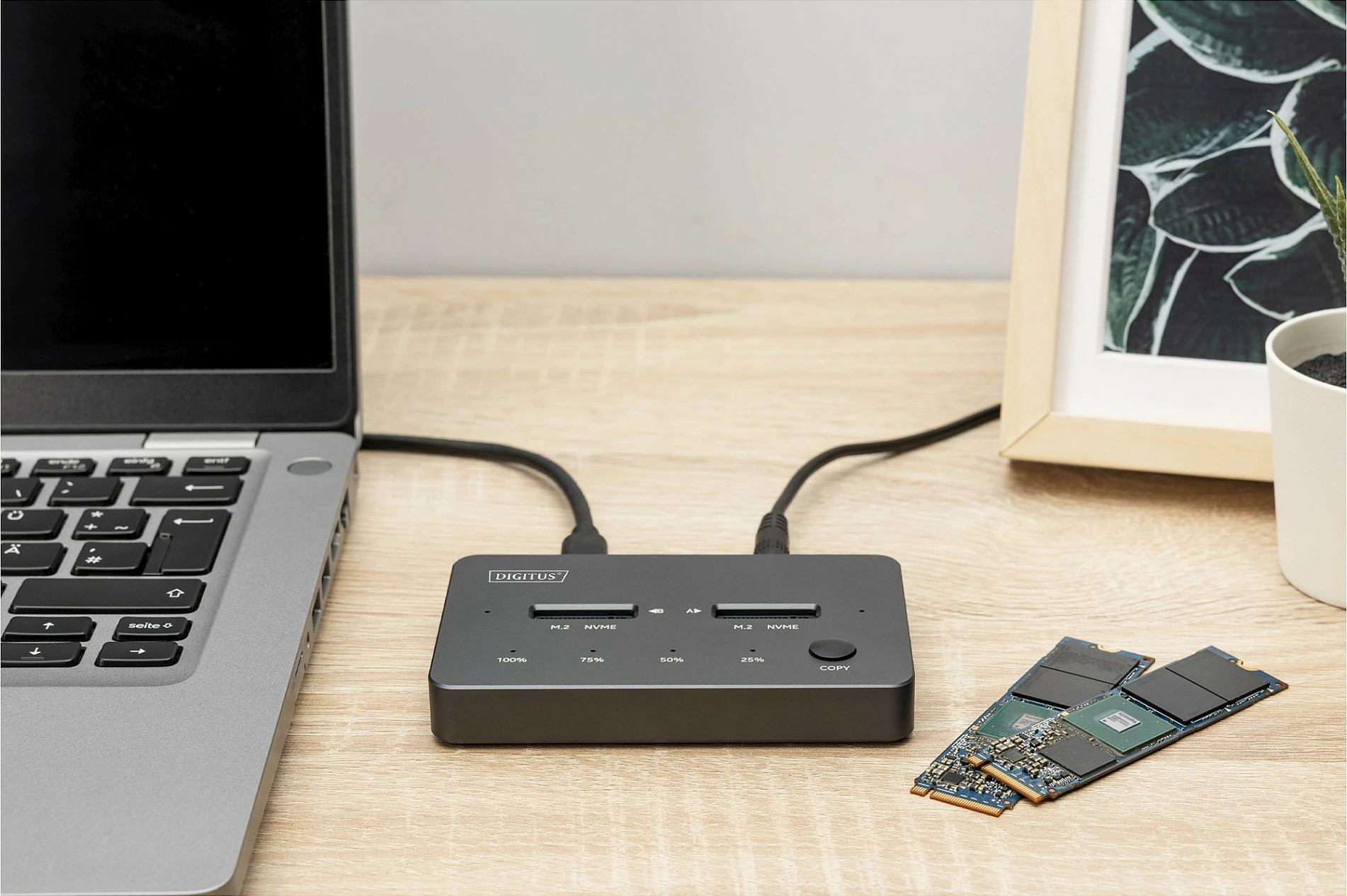 Klonstacion USB për M.2 NVMe SSD Digitus, USB-C 10 Gbit/s, 2 slote, deri 4 TB, i zi