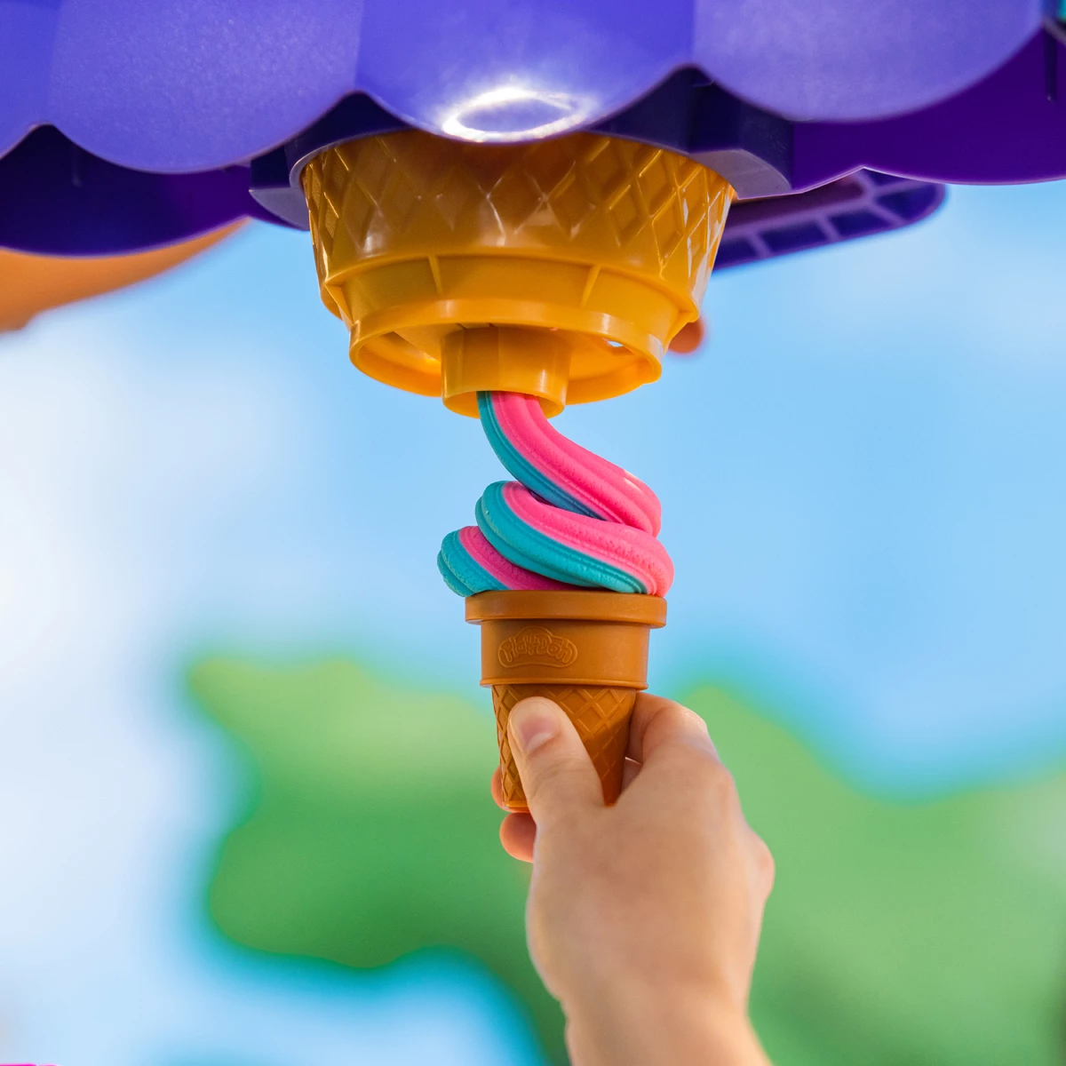 Set lodër për fëmijë Play-Doh Kitchen Creations Ultimate Ice Cream Truck 