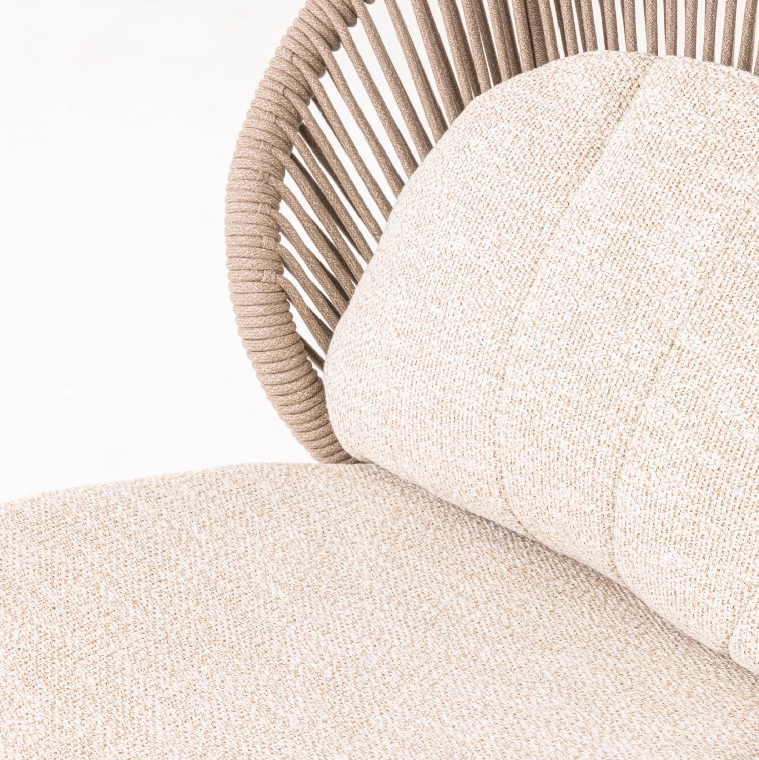 Karrige lounge me këmbështetëse këmbësh Temporal, alumin ngjyrë fildishi, jastëkë bezhë, 83.5x91x115cm