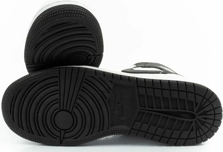 Atlete për femra Nike Air Jordan 1, të bardha të zeza