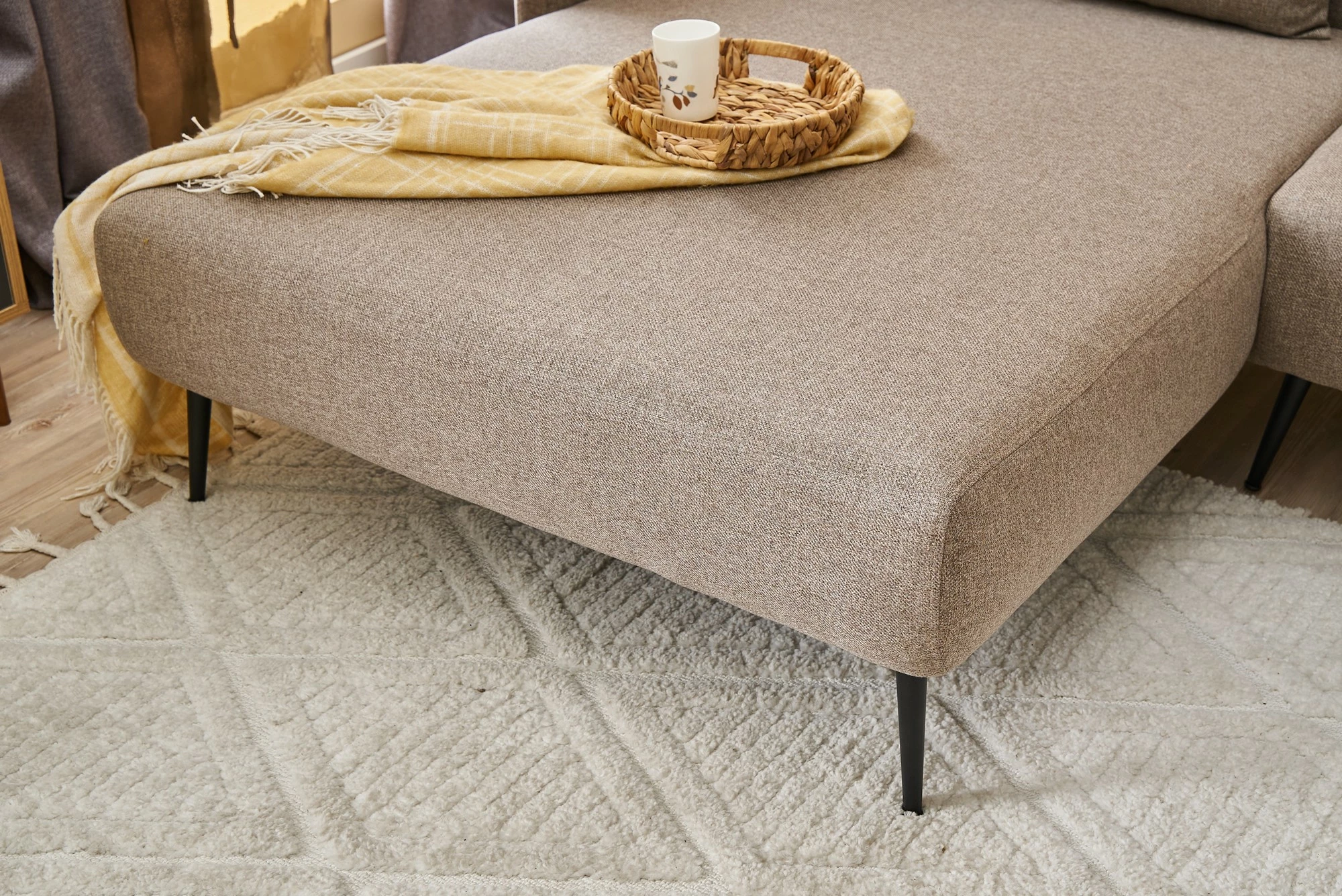 Këndare Atelier del Sofa, Revos majtas, ngjyrë kafe