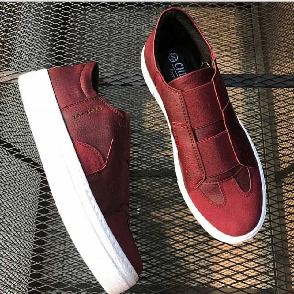 Atlete për meshkuj, Chekich 033 CBT 