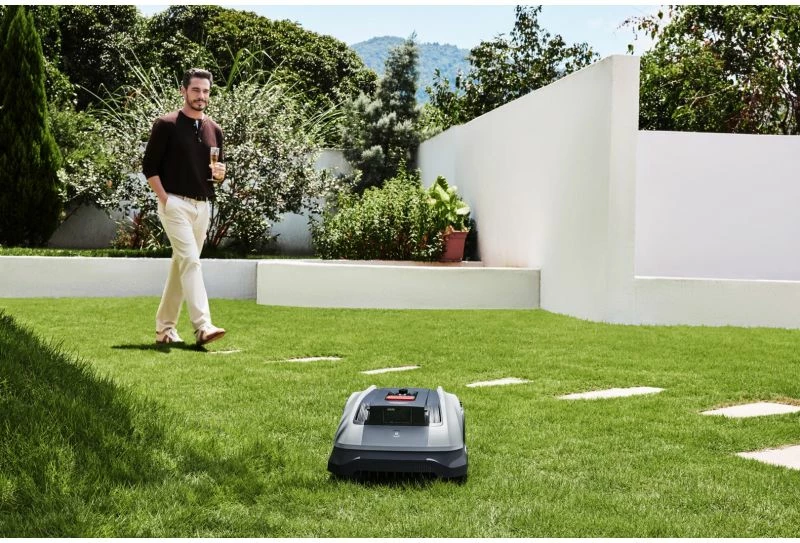 Robot kositës bari Ecovacs GOAT 0600 RTK, 600 m², 21 V 2.5 Ah, AIVA 3D, Gri/Zeze