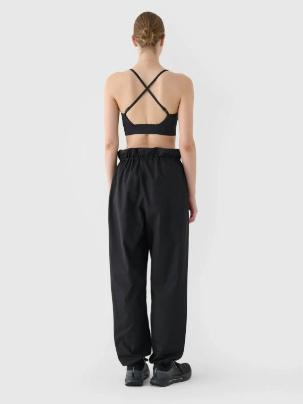 Pantallona oversize për femra 4f