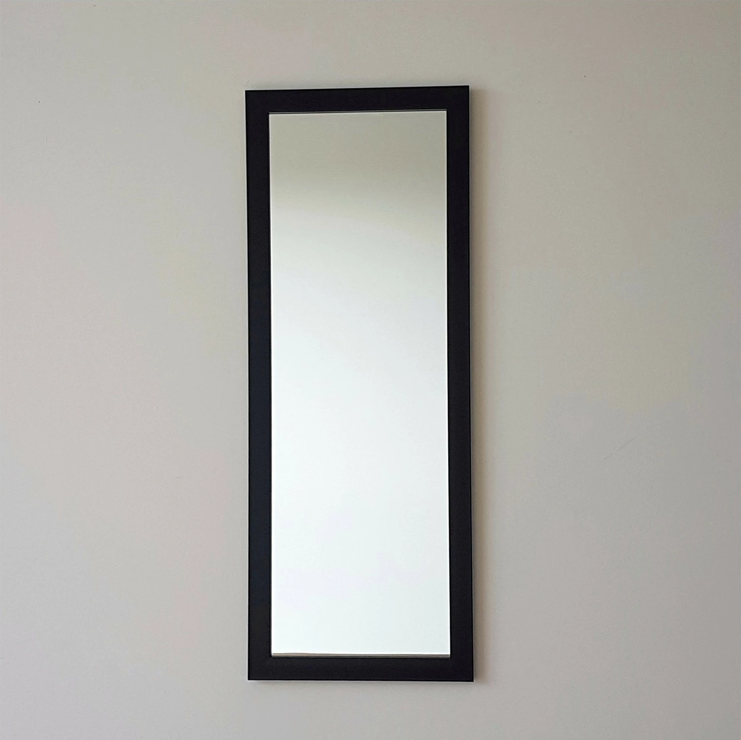 Pasqyrë me kornizë të zezë, Hanah Home, A203, 40x105cm