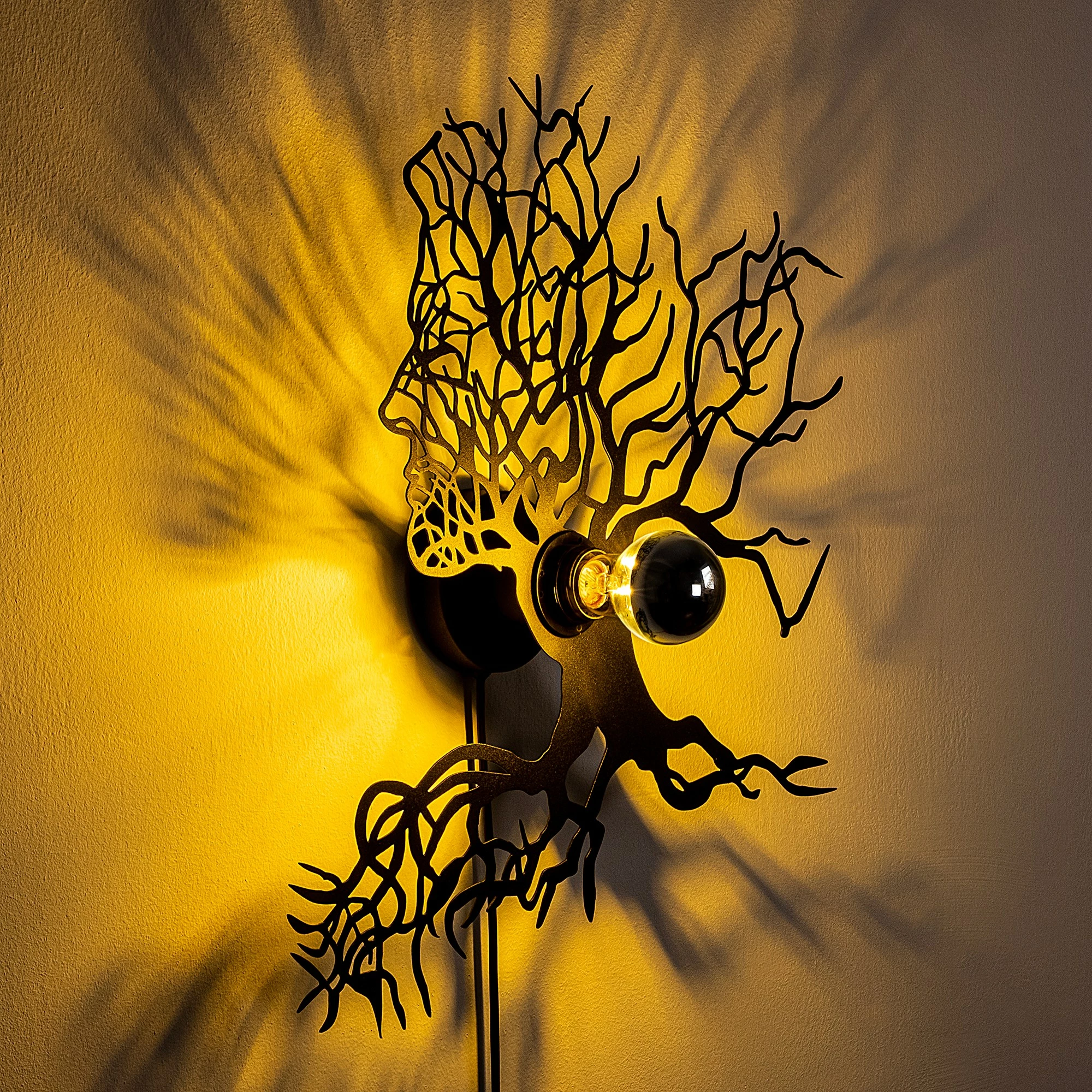 Llambë muri Opviq, Tree Man, ngjyrë e zezë