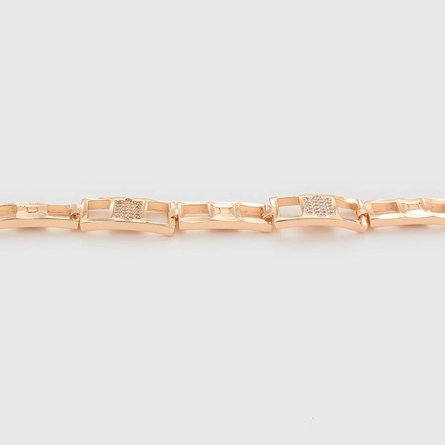 Byzylyk elegant dore i praruar në ar 18K BDB2