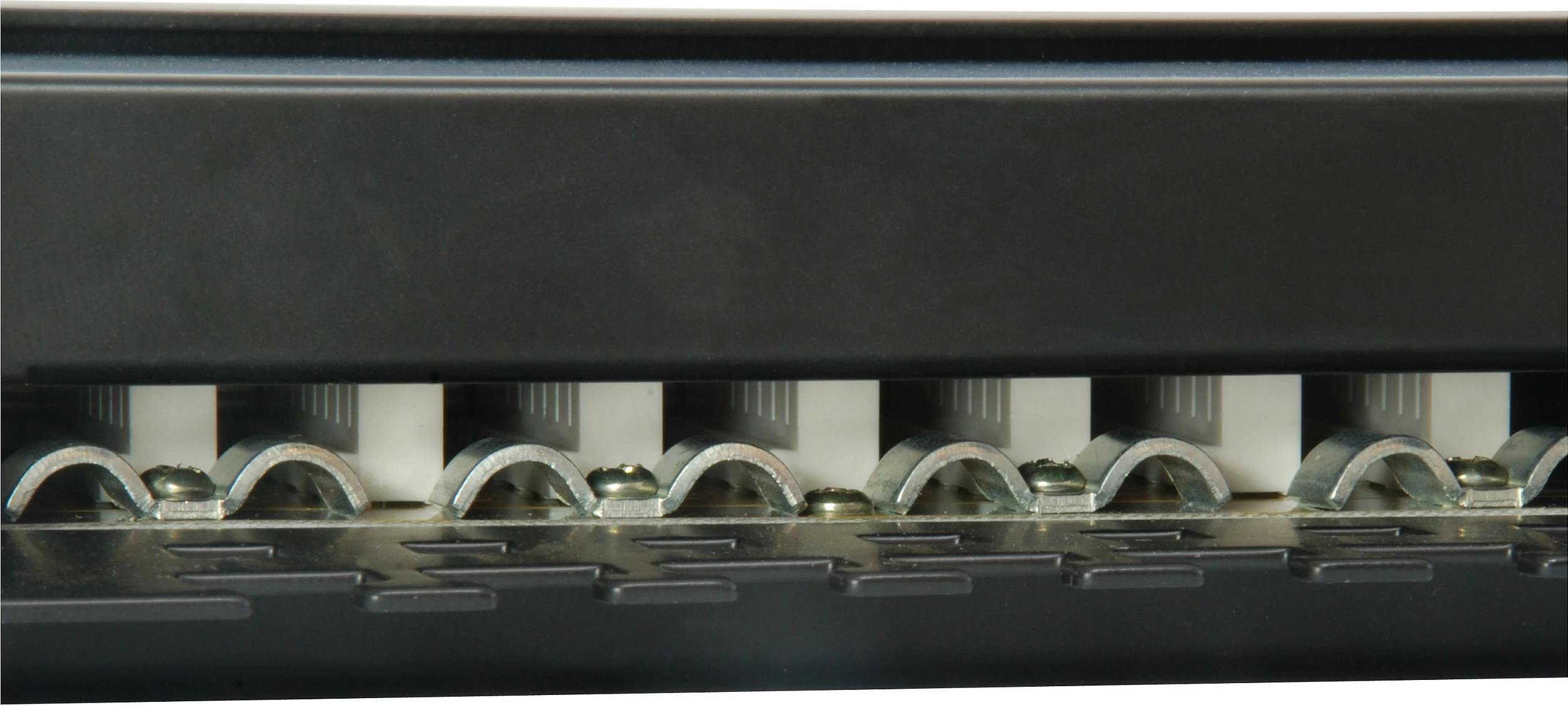 Patchpanel EQUIP 24x RJ45 Cat6 19 inç FTP 1HE, e zezë