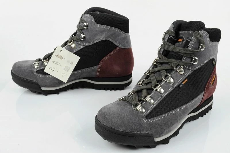 Atlete trekking për femra Aku