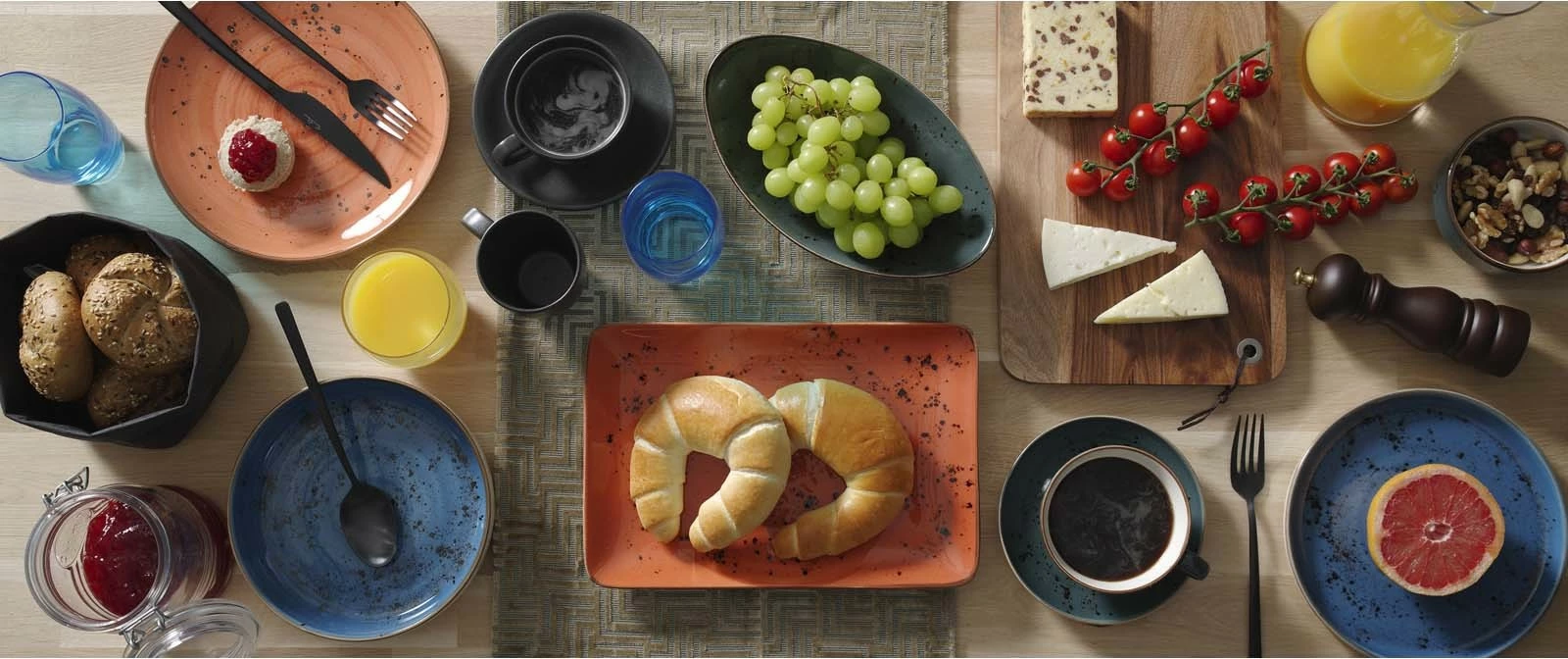 Tas i cekët Fine Dine Iris 200 mm Blu, set 4 copë