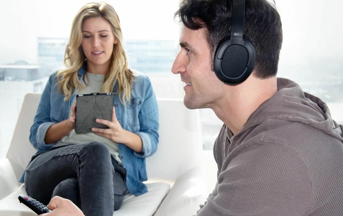 Kufje MEE audio Audio Connect Matrix Cinema T1CMA (T1-CMA) Bluetooth 4.2, 28h, on-ear, set me transmetues, zezë