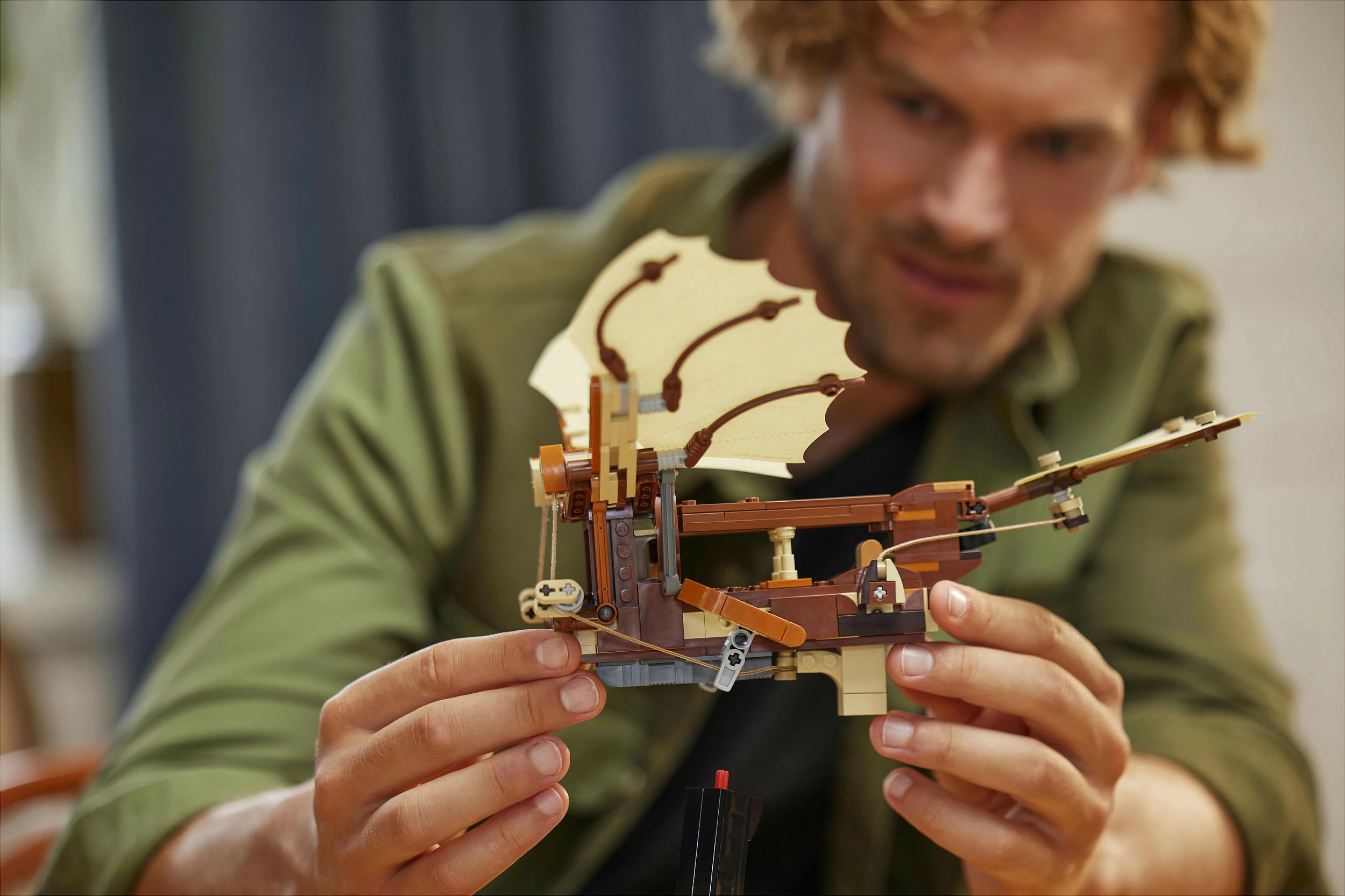Set ndërtimi LEGO Leonardo da Vinci's Flying Machine, 493 pjesë, shumëngjyrësh