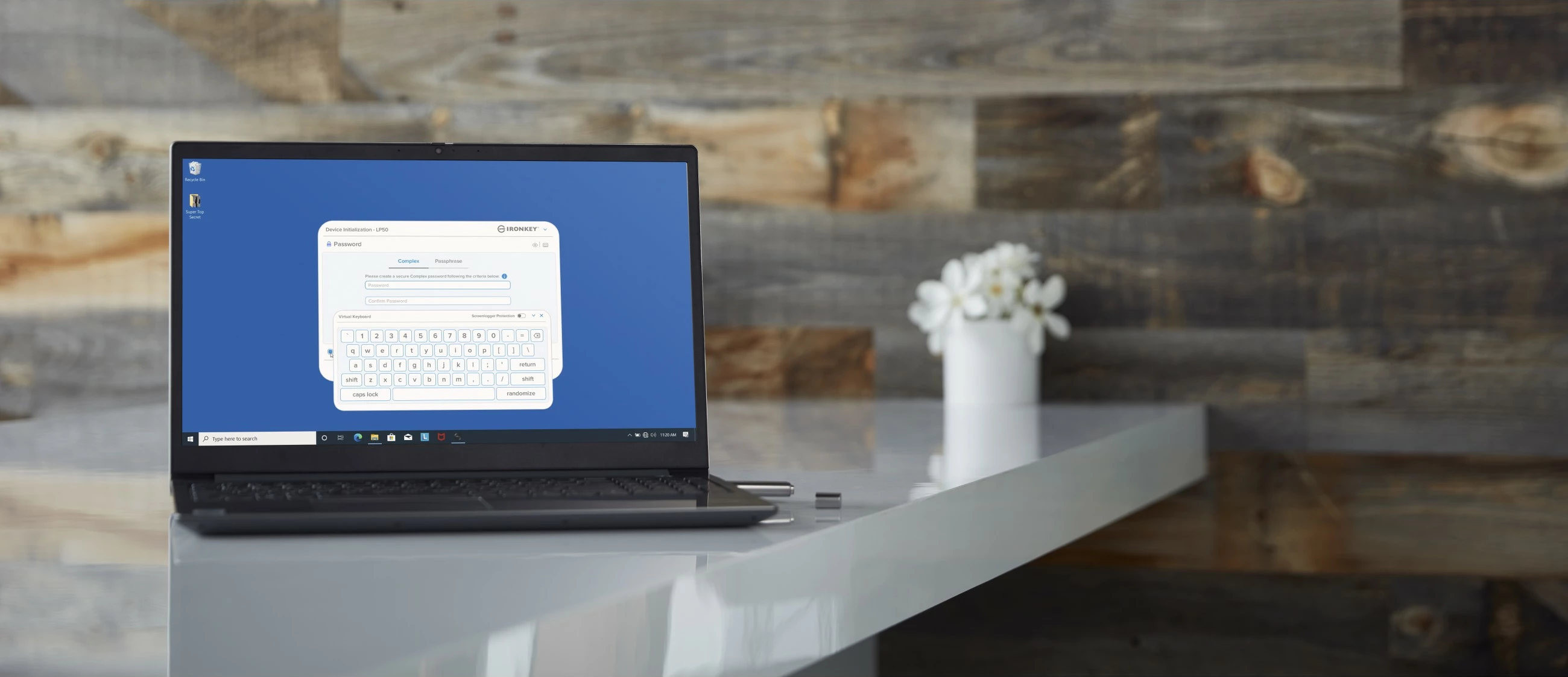 USB stick Kingston IronKey Locker+ 50 128GB, argjendtë