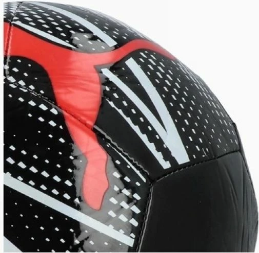 Top futbolli Puma, e zezë