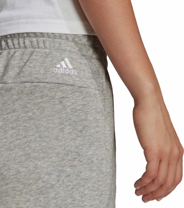 Shorce për femra adidas, gri