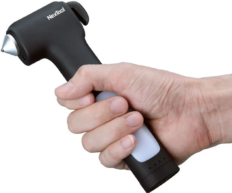 Mjet shpëtimi NexTool NE0140 4-në-1, 2600 mAh, LED, i zi