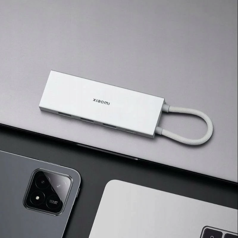Hub USB-C Xiaomi 5-in-1 Type-C Hub, 3x USB-A 3.0 + HDMI 4K@60Hz + USB-C (karikim & data), argjendtë