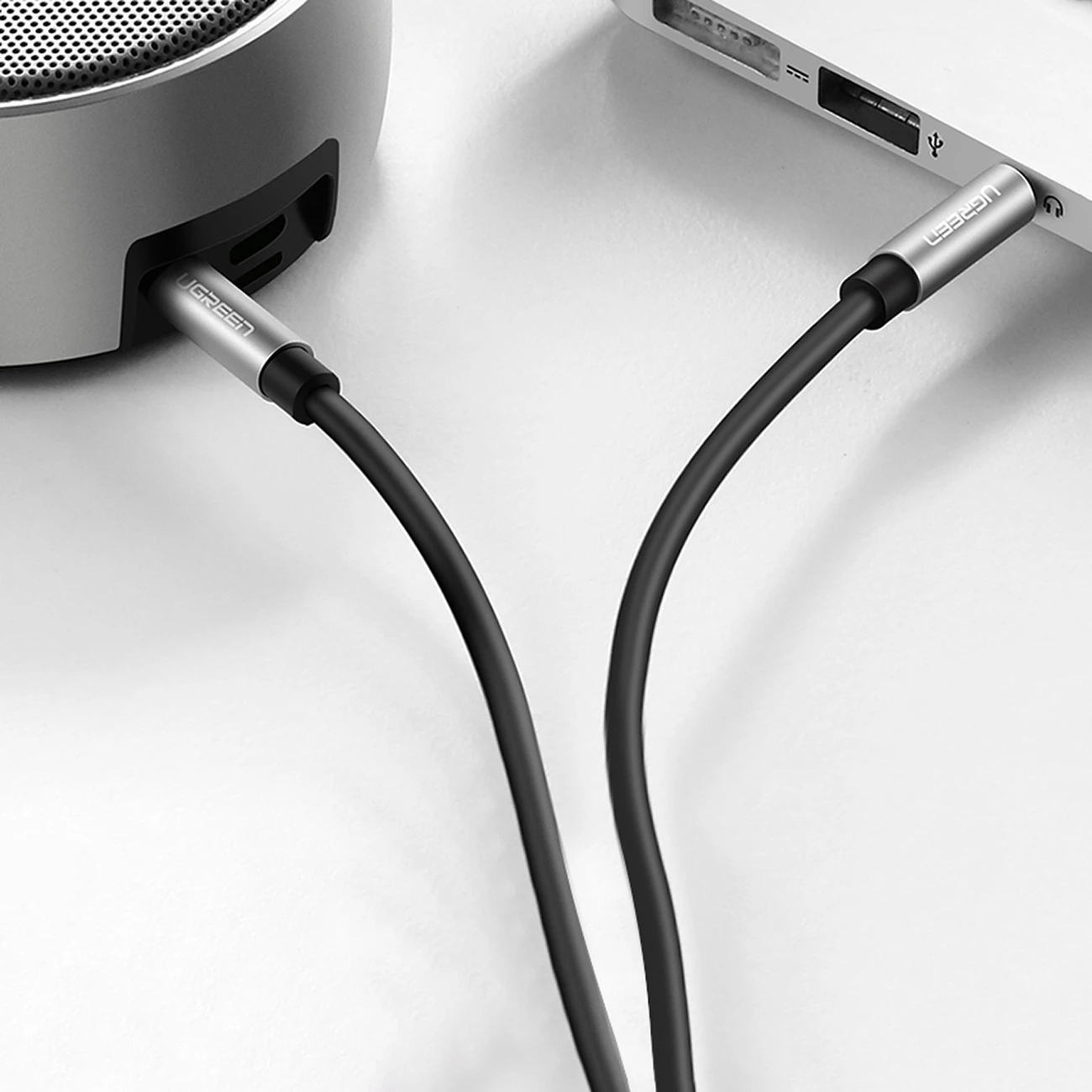 Kabllo audio AUX Ugreen AV119 10733, 1m, mini jack 3.5mm, e zezë