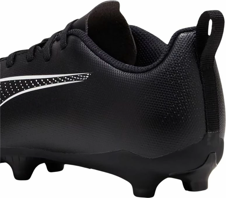 Atlete futbolli Puma për fëmijë, të zeza