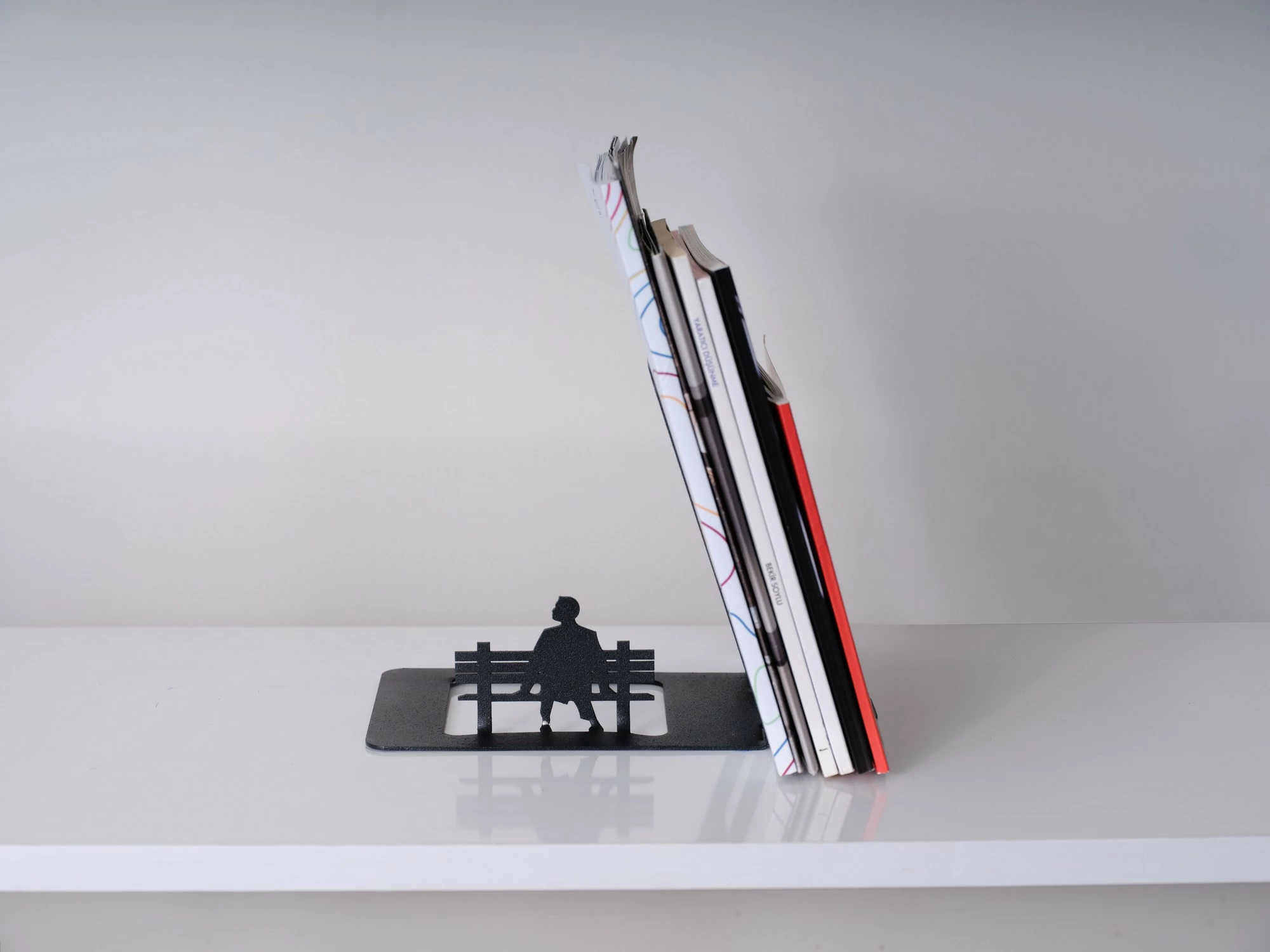 Mbajtëse librash metalike Wallity, ngjyrë e zezë, Bookend Bank