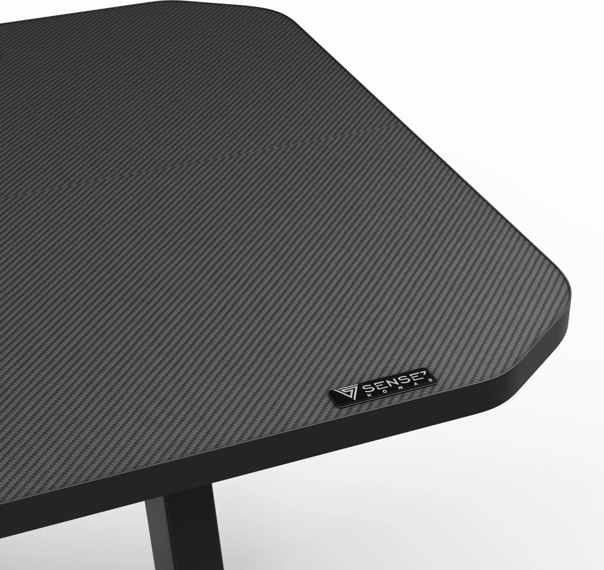 Tavolinë gaming SENSE7 Nomad Classic 140x60 cm, e zezë