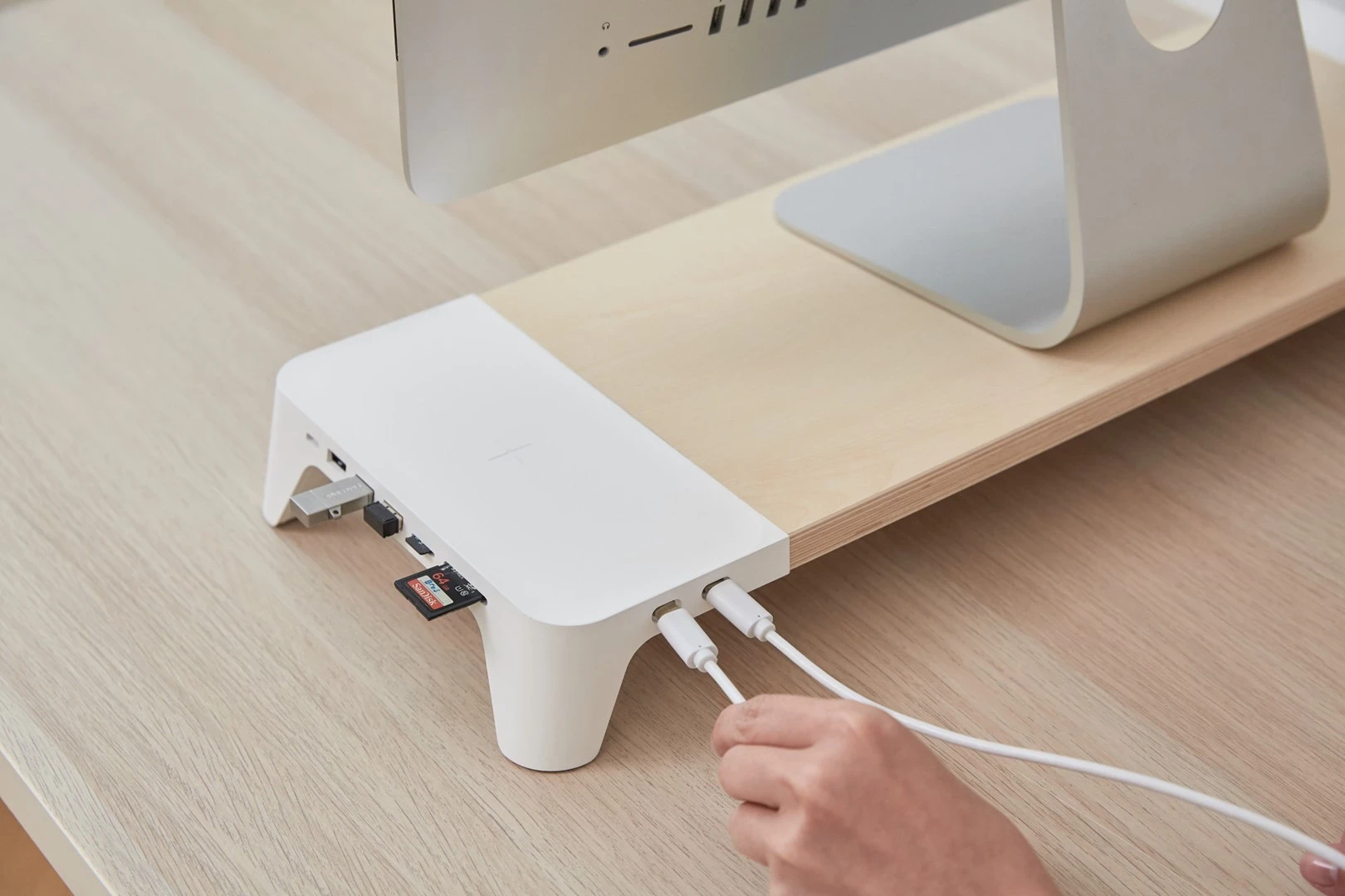 Mbajtëse e monitorit Pout Eyes6, 3 në 1