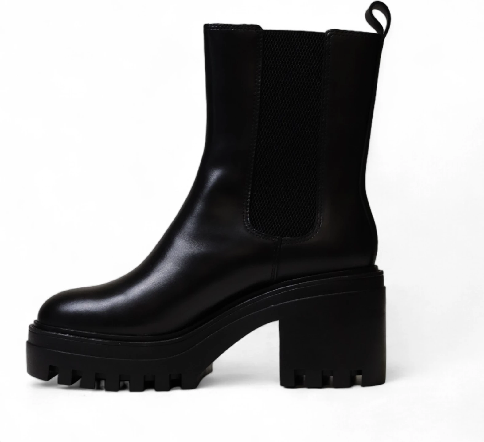 Çizme Chelsea me taka Calvin Klein YW0YW01547 për femra, të zeza [Madhësia: 37]