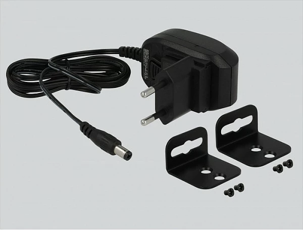Konvertues video DeLOCK 87732, 4 hyrje në 1 HDMI, 4K, Metal, i zi