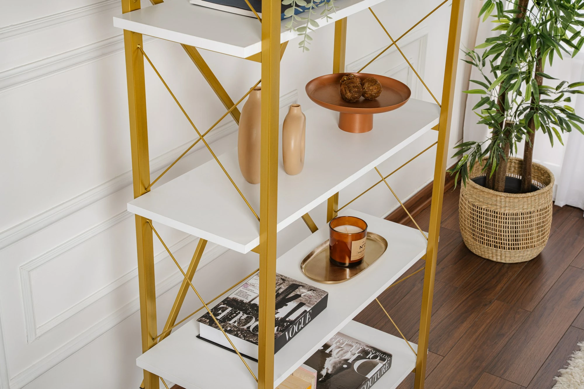 Raft librash Nordure, Elysian, i bardhë, ari