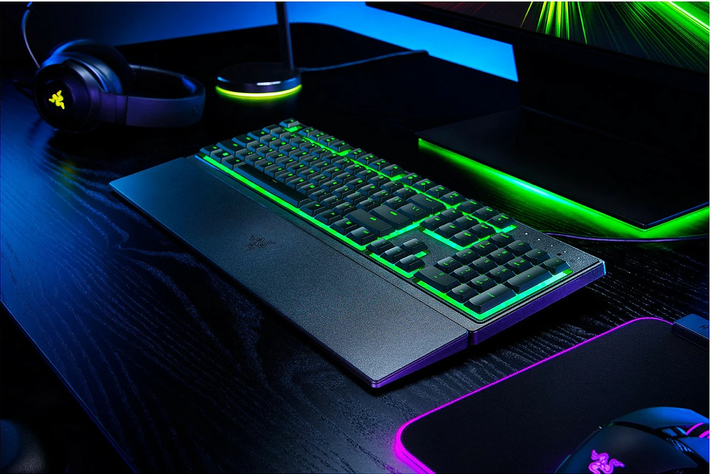 Tastierë gaming Razer Ornata V3 X, USB, full-size, QWERTZ (DE), membranë, RGB, e zezë