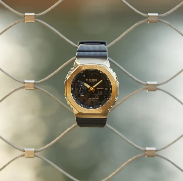 Orë dore G-SHOCK GM-2100G-1A9, e artë