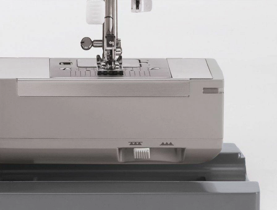 Makinë qepëse Singer SMC 4423, 23 qepje, 90 W, 1000 rpm, argjend