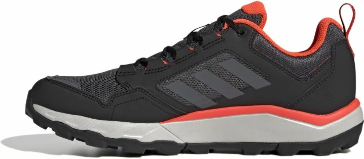 Atlete për meshkuj adidas Terrex, të zeza