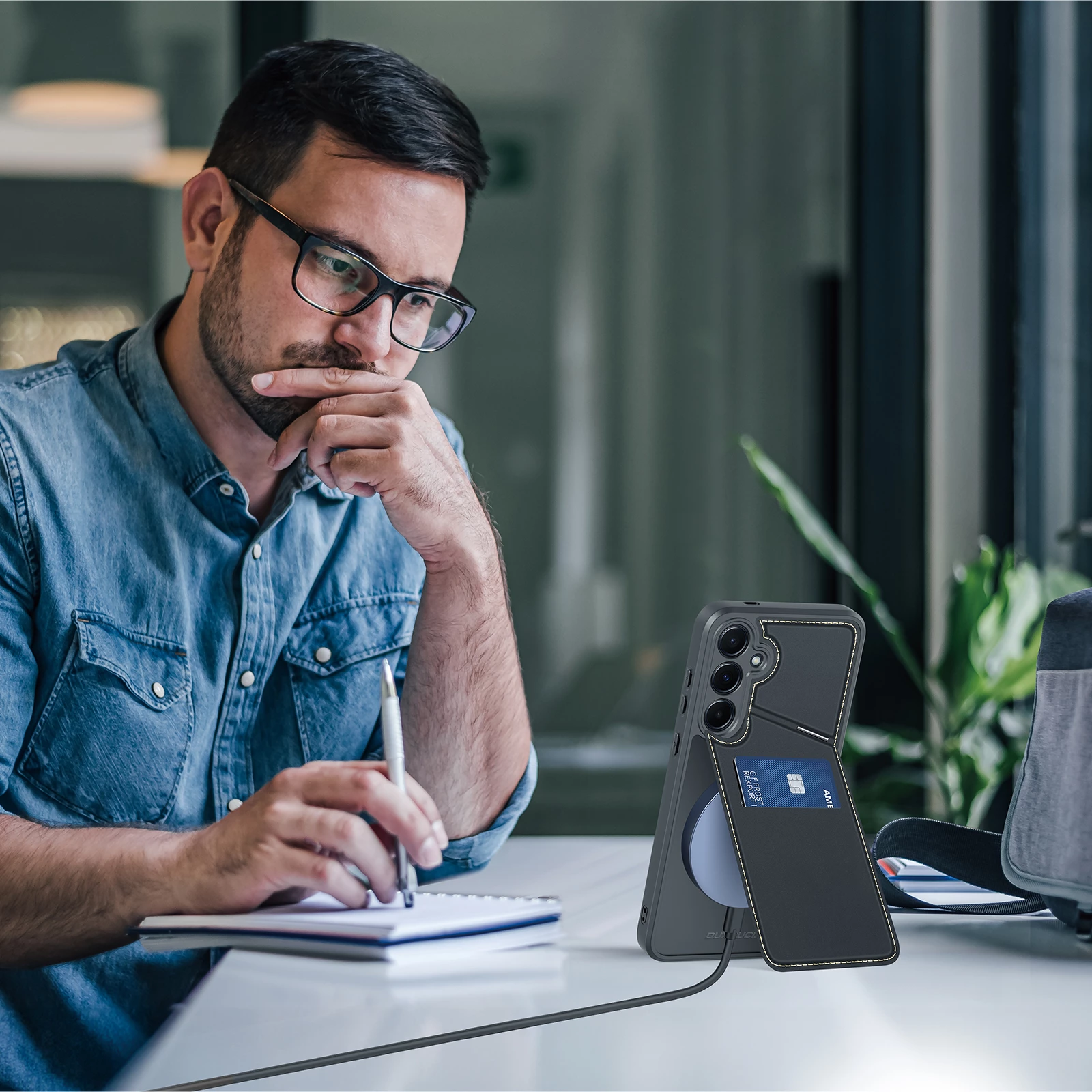 Mbështjellës Dux Ducis Rafi II për Samsung Galaxy S25, me stand, portofol, MagSafe, e zezë