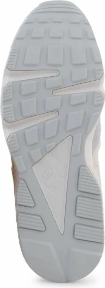 Atlete për meshkuj Nike, të bardha