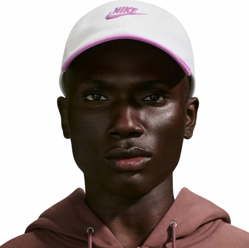 Kapelë Nike Club FB5368 103, e bardhë dhe rozë