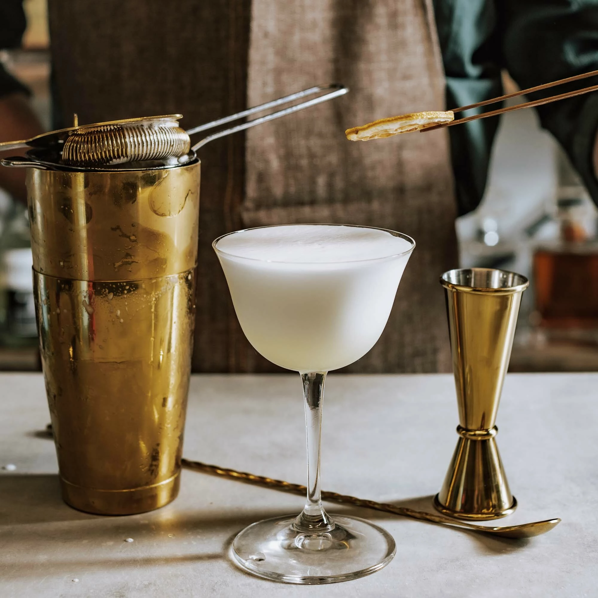 jigger kambanor, BarFly M37098GD, 25/50 ml, çelik inoks 18/8, buzë e drejtë, ar