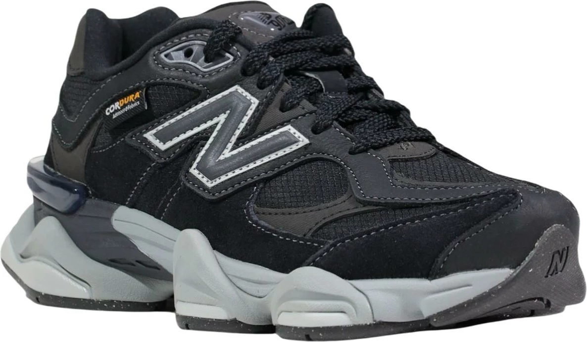 Atlete për femra New Balance 9060 U9060ORA, të zeza [Madhësia: 36]