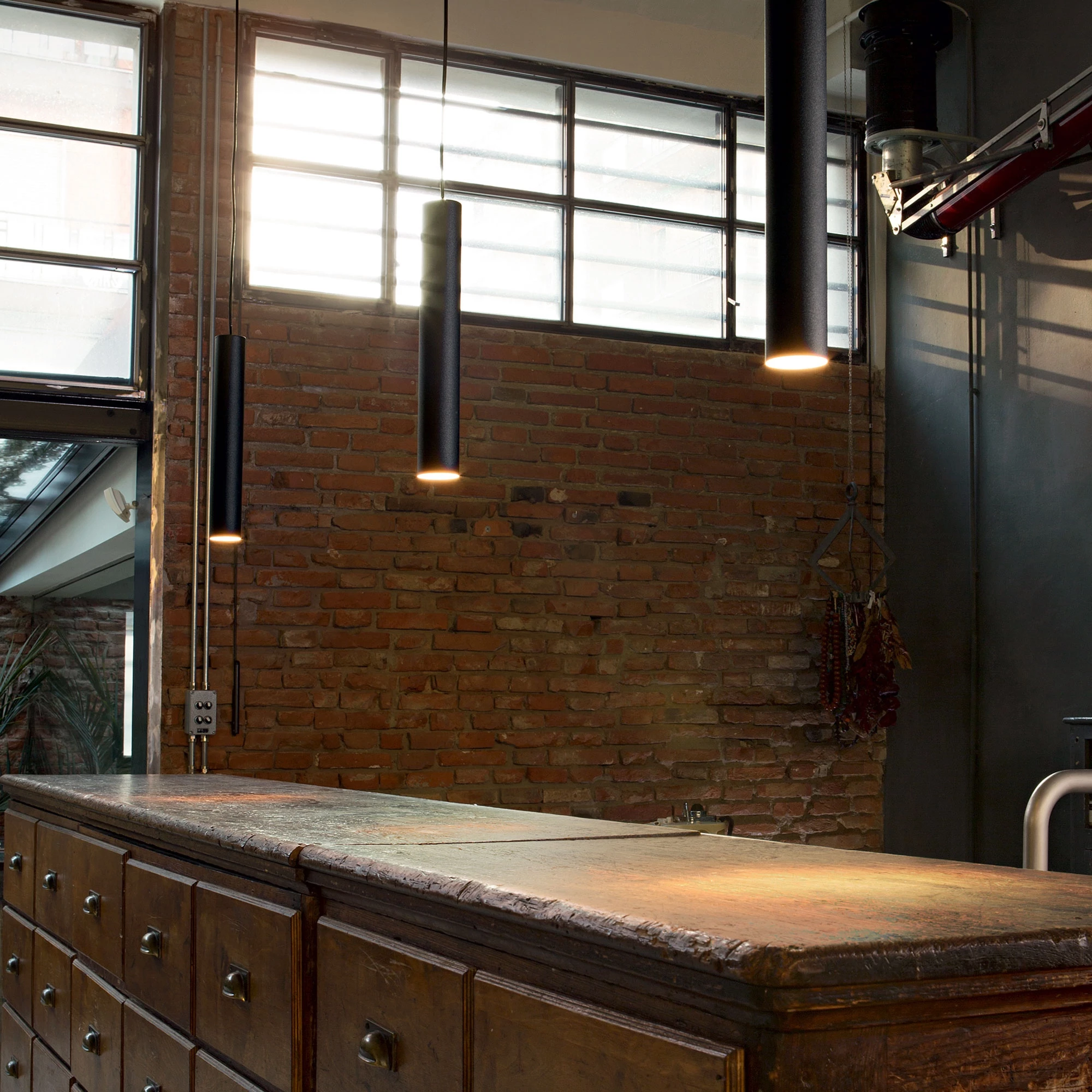 Brendshme | Varëse (Sospension) Look sp1 d06