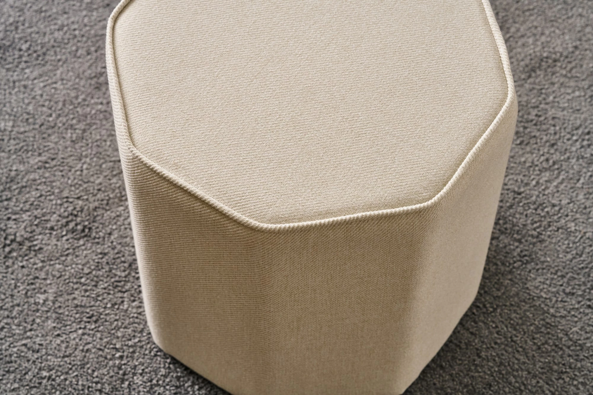 Puf Atelier del Sofa, krem, İnözü