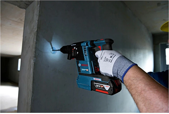 Çekiç elektrik Bosch GBH 18V-26F, brushless, 2x8Ah, SDS Plus, zi/kaltër/kuqe