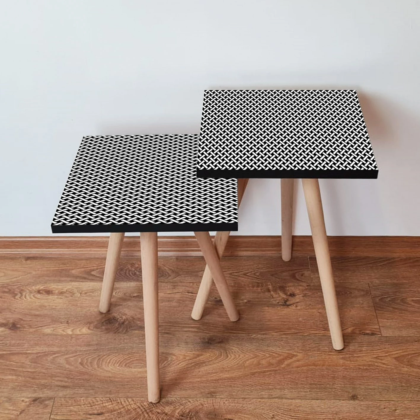 Set tavolinash ndihmëse, dy copë, Skye Decor, e bardhë/zezë, 2Shp227