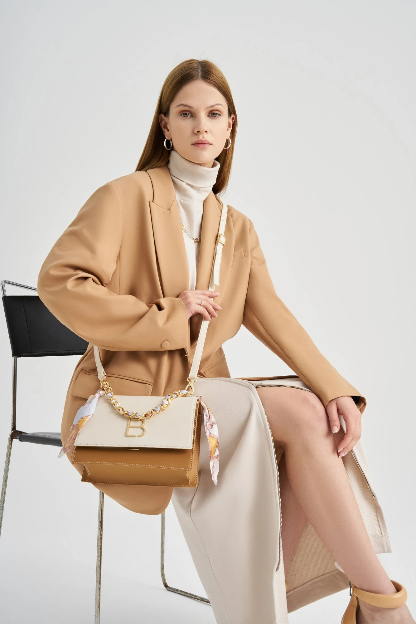 Çantë crossbody Lucky Bees, krem, kafe e hapur, 918