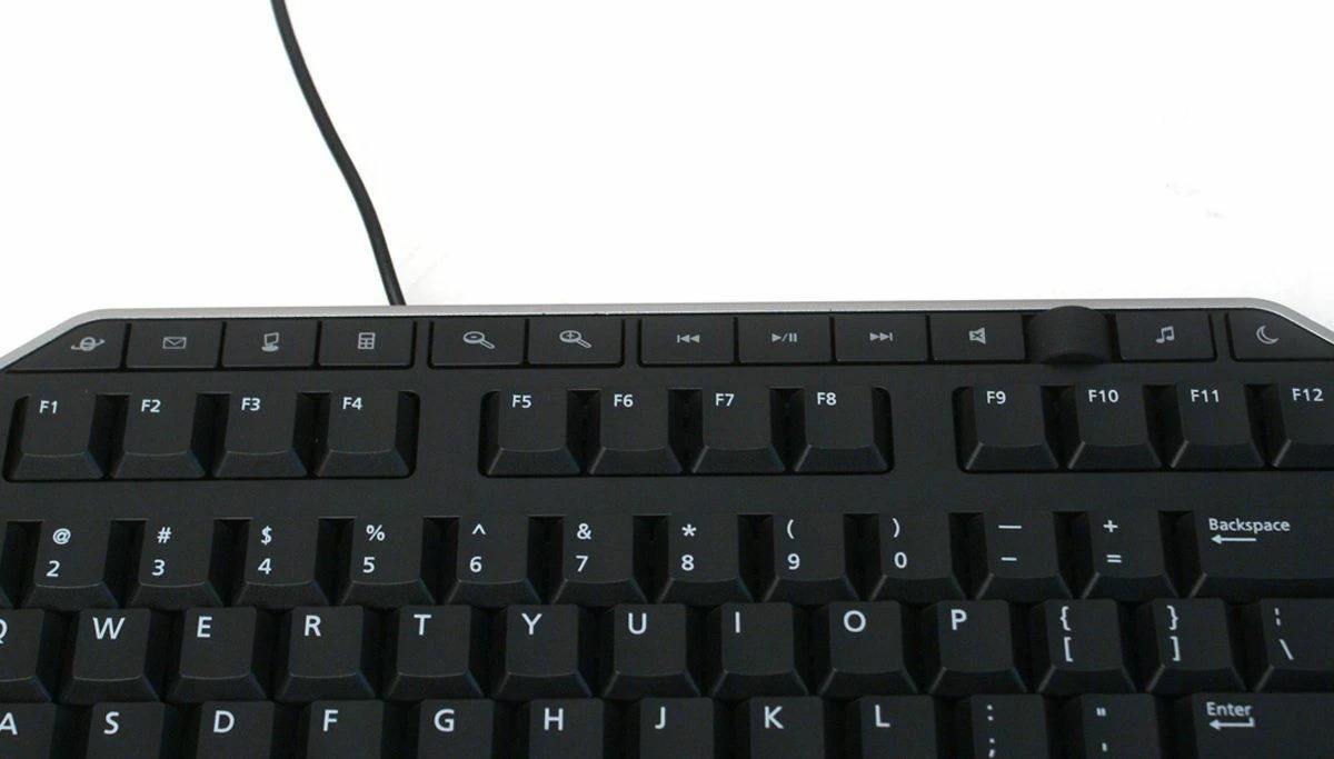 Tastierë Dell KB-522 580-17667, me kabllo, layout US, 104 taste, me numpad, me pushim dore, 2x USB 2.0, e zezë