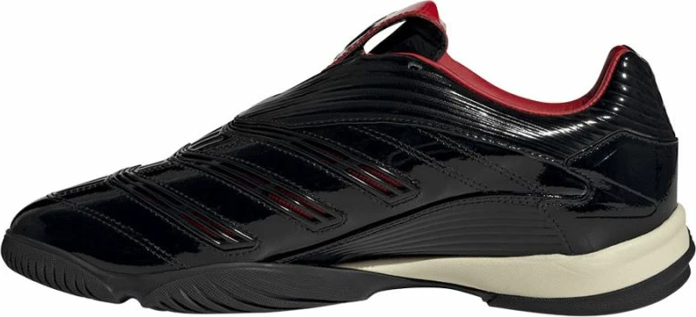 Atlete futsalli adidas, të zeza