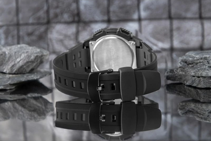 Orë dore unisex CASIO AQ-S800W-1BVEF, e zezë, me kuti