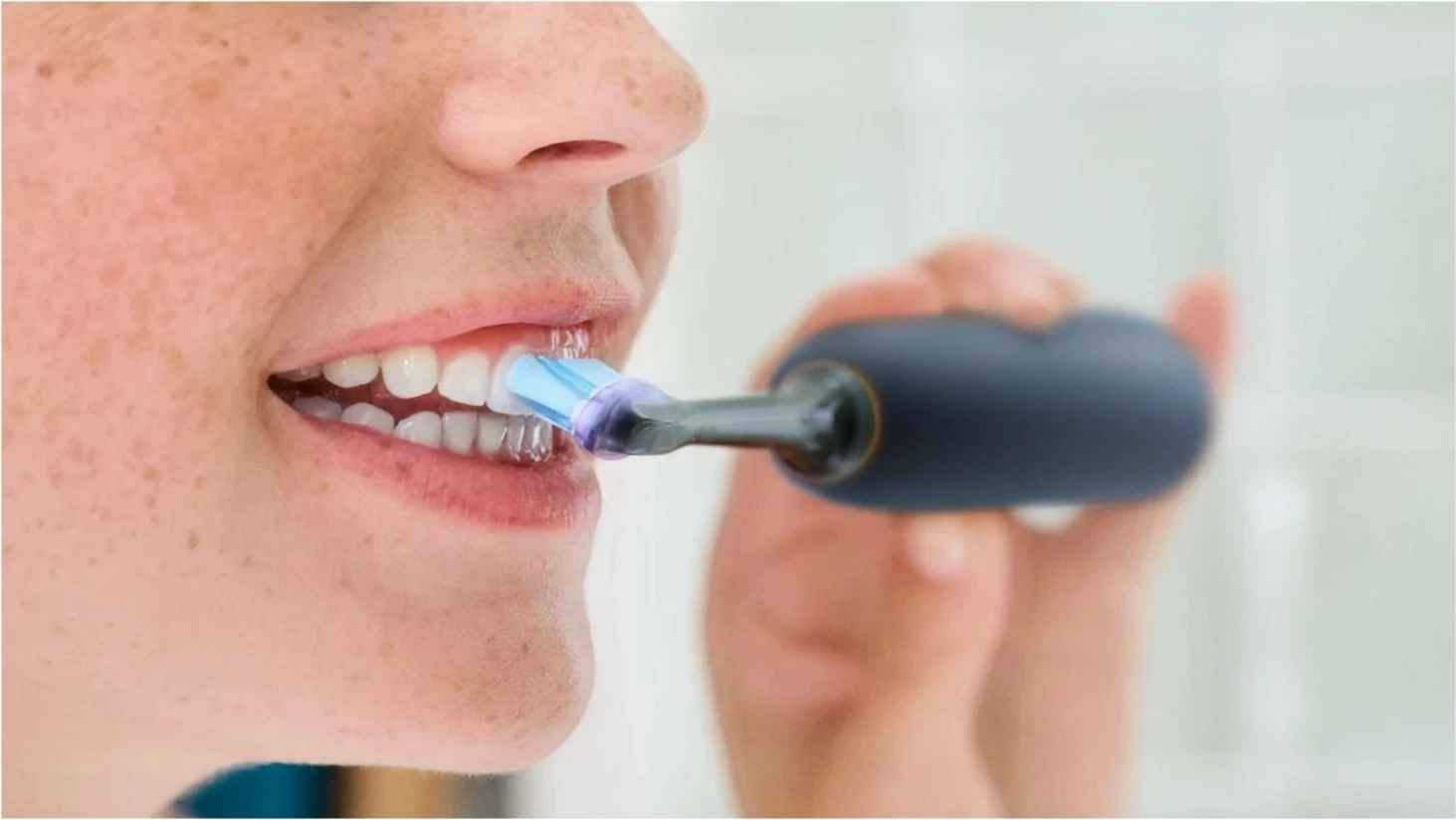 Koka rezervë për brushë dhëmbësh Philips Sonicare G3 Premium Gum Care HX9054/88, 4 copë, e zezë