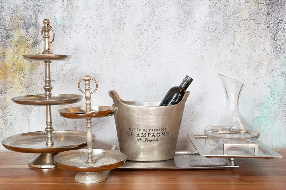 Tabaka dekorative Barra, alumin, argjend, 43x25x5 cm